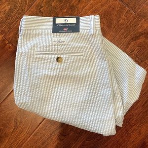 Vineyard Vines seersucker 9” breaker shorts.  Size 35.  New with tags.